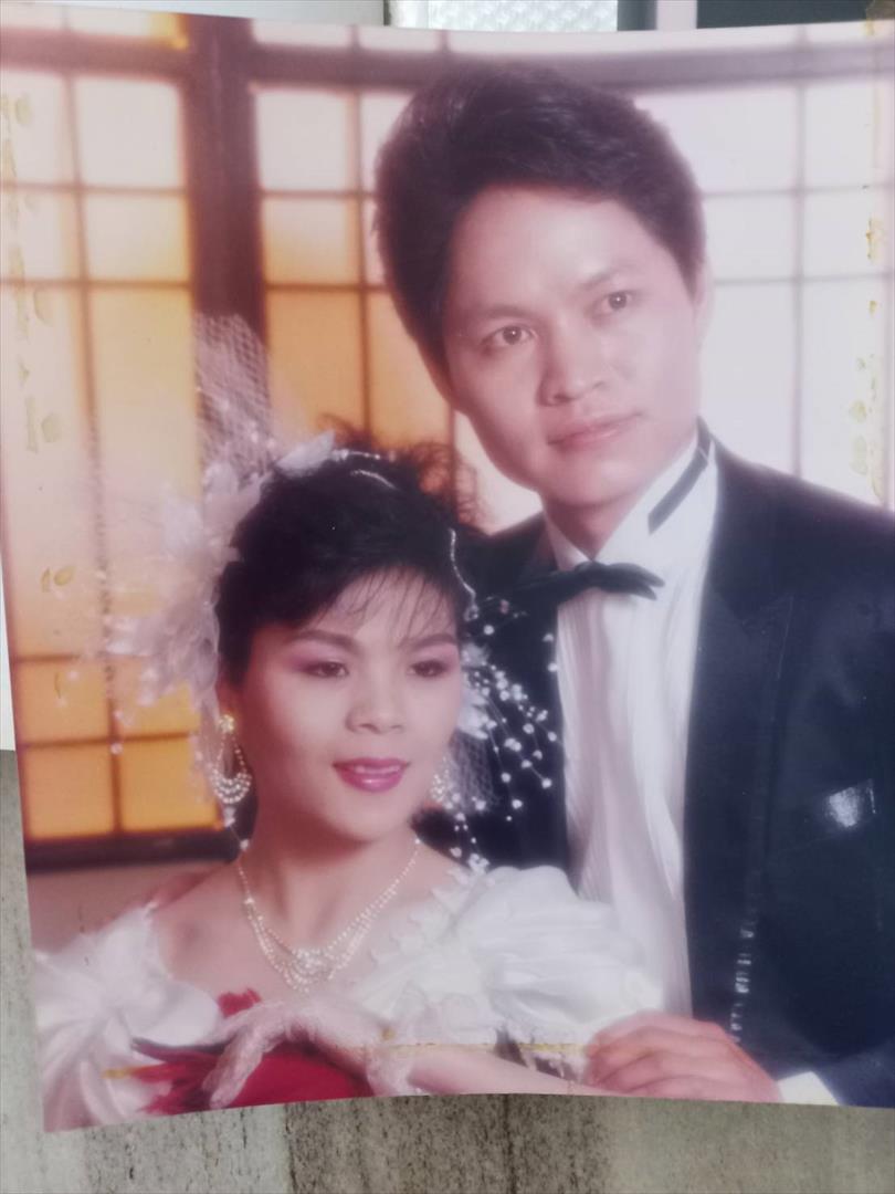 林賢沛先生與夫人結婚照。