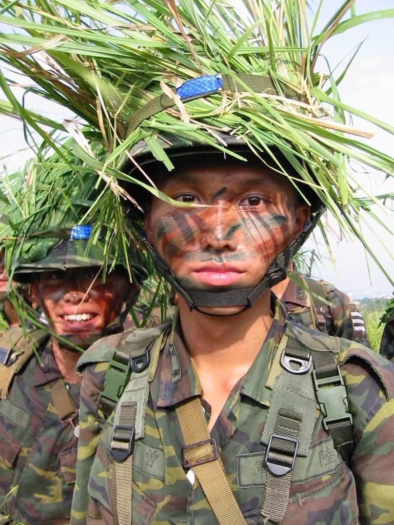 陸官3年級暑期軍事訓練。 （曾育哲提供，91年攝）