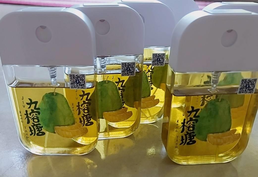 文旦精油酒精噴霧劑  （王秀玲提供，112.10.02攝）