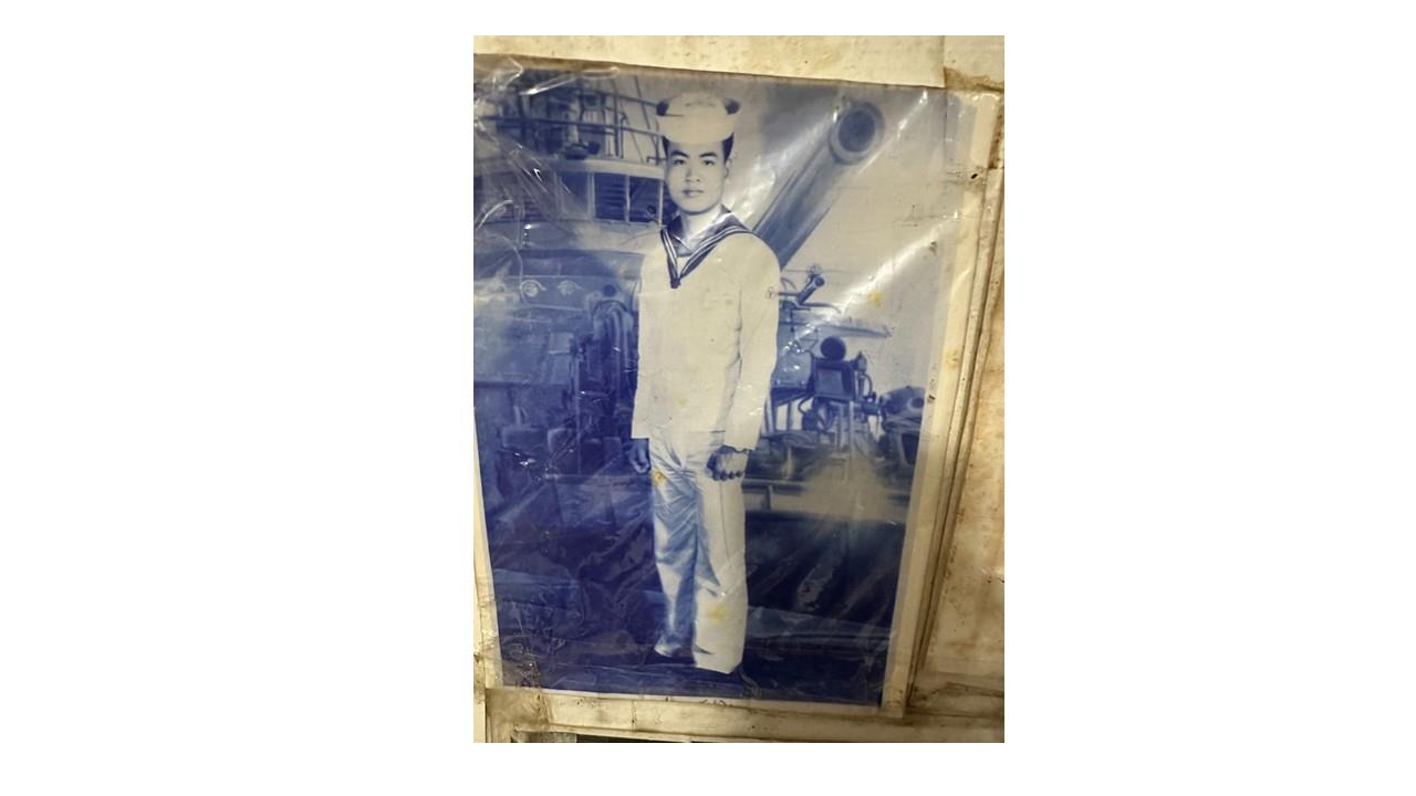 榮民劉忠雄於永昌艦上英姿煥發