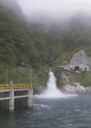 龍溪水力發電工程