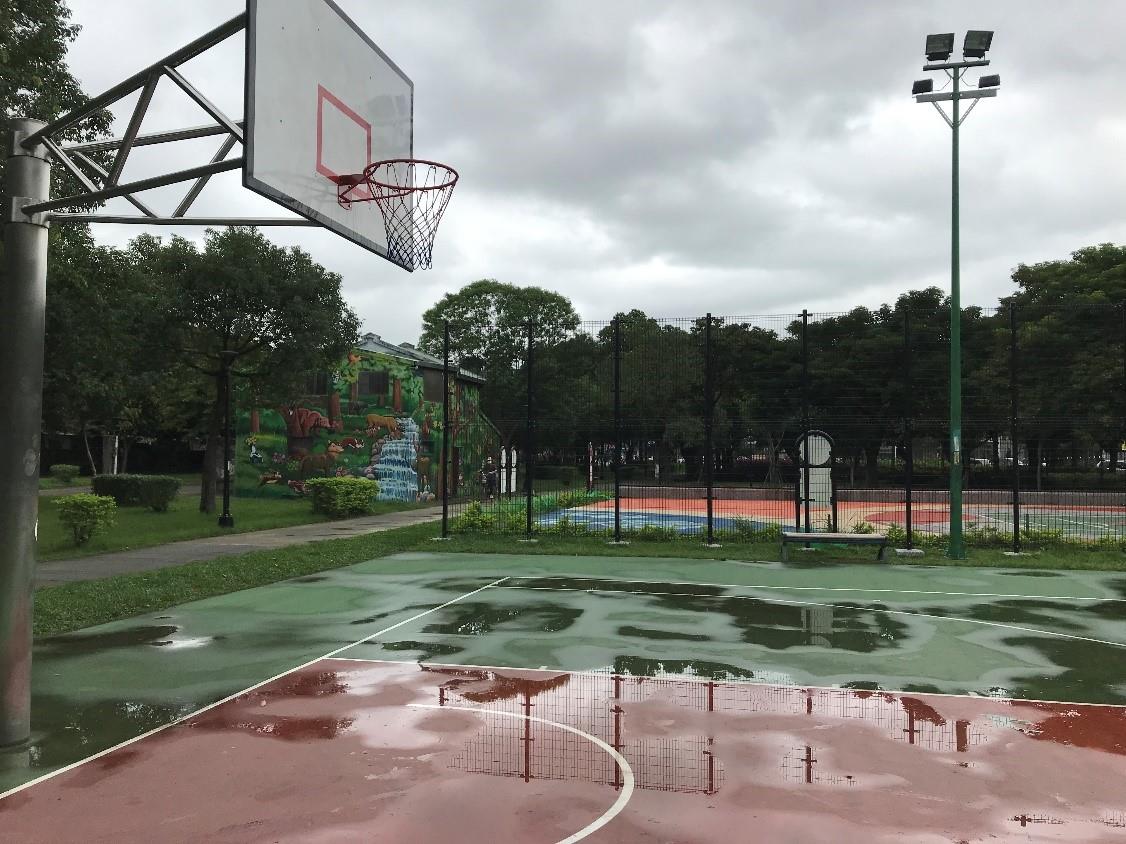 新北市板橋區浮洲親民公園-籃球場